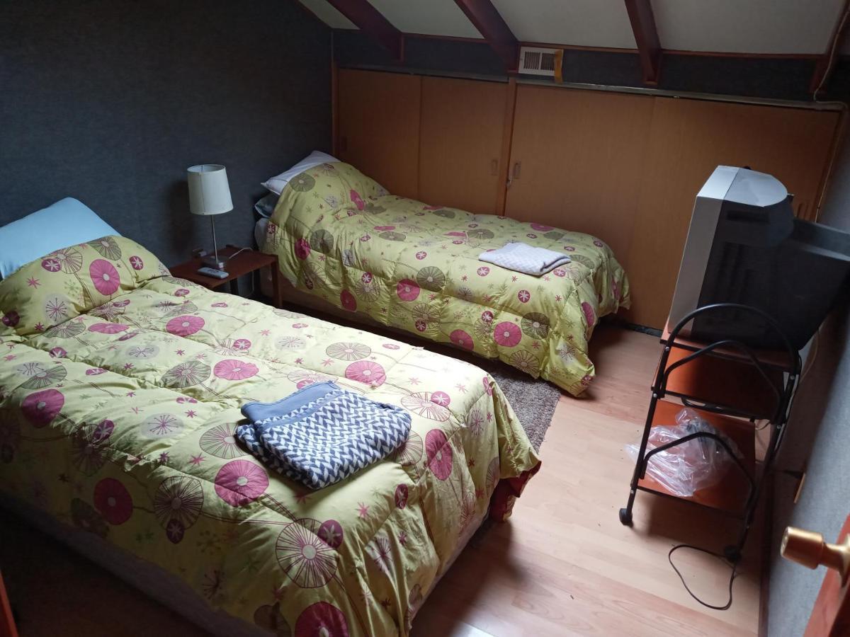 Hospedaje Familiar Gloria Punta Arenas Exteriör bild